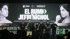 El Rumi dan Jefri Nichol siap kembali dipertemukan di ring tinju dalam Superstar Knockout Vol.3. (Bola.com/M Iqbal Ichsan)