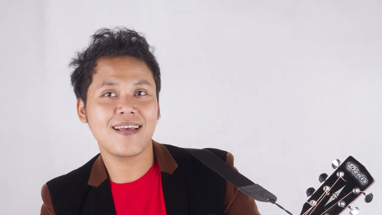 Setia Melagu Galau, Denis Chairis Rilis 'Menyesal Mencintaimu'