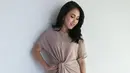 Kabar kedekatan Ayu Ting Ting dan Raffi Ahmad sempat menjadi pusat perhatian publik. Tak ayal, ia pun kerap mendapat komentar pedas dari warganet. Ia menuangkan kekesalannya melalui caption pada postingannya. (Foto: instagram.com/ayutingting92)