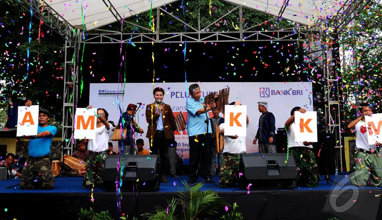 BRI menjelaskan asuransi Mikro KKM BRI memiliki proteksi yang lengkap serta segera dalam penyelesaian pemberian santunan, Jakarta, Rabu (10/9/2014) (Liputan6.com/Andrian M Tunay) 
