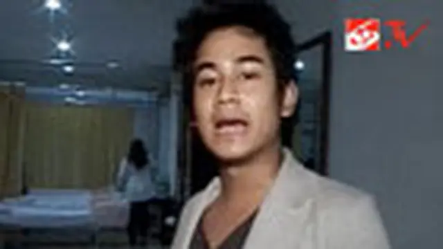 Hiii..Dwi Andhika Suka Ditusuk