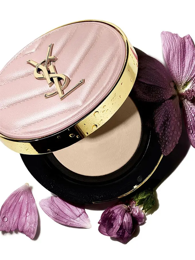 YSL Beautè Touche Éclat Glow-Pact Cushion.
