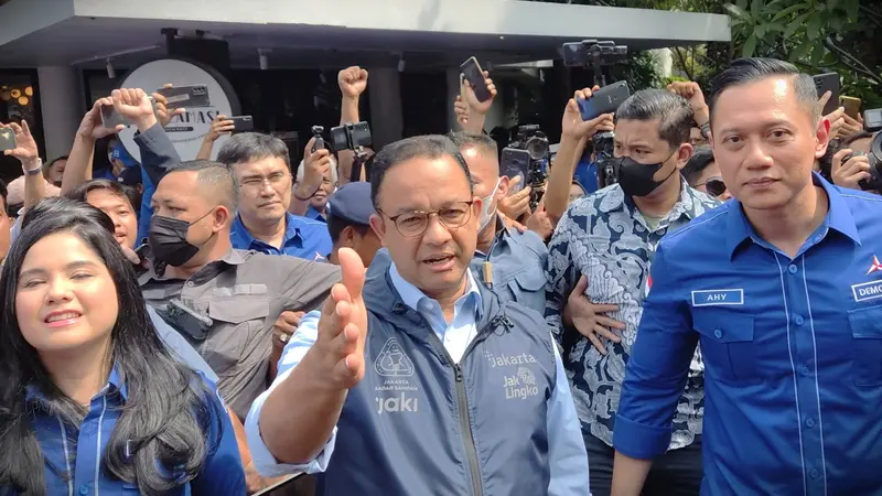 Calon Presiden yang diusung dari NasDem Anies Baswedan saat bertemu dengan Ketua Umum Demokrat Agus Harimurti Yudhoyono (AHY).