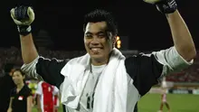 Selebrasi kiper Timnas Singapura, Lionel Lewis usai menjuarai Piala AFF 2004. (Dok. ASEAN United FC)