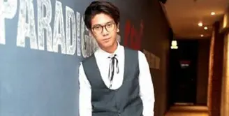 Meskipun film Dilan 1990 mencapai kesuksesan yang luar biasa, namun Iqbaal Ramadhan harus kembali ke Amerika Serikat untuk kembali menjalani pendidikan. (Foto: instagram.com/coffee.baale)