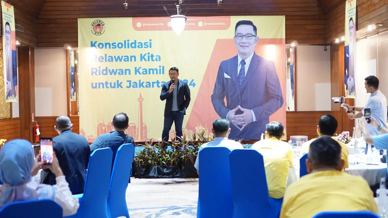 Mantan Gubernur Jawa Barat Ridwan Kamil menghadiri acara konsolidasi Relawan Kita (RK) yang mendukungnya maju di Pemilihan Kepala Derah atau Pilkada Jakarta pada November 2024 mendatang.