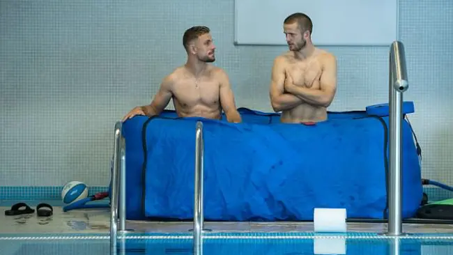 Jordan Henderson dan Eric Dier (sumber: The FA via Daily Mail)