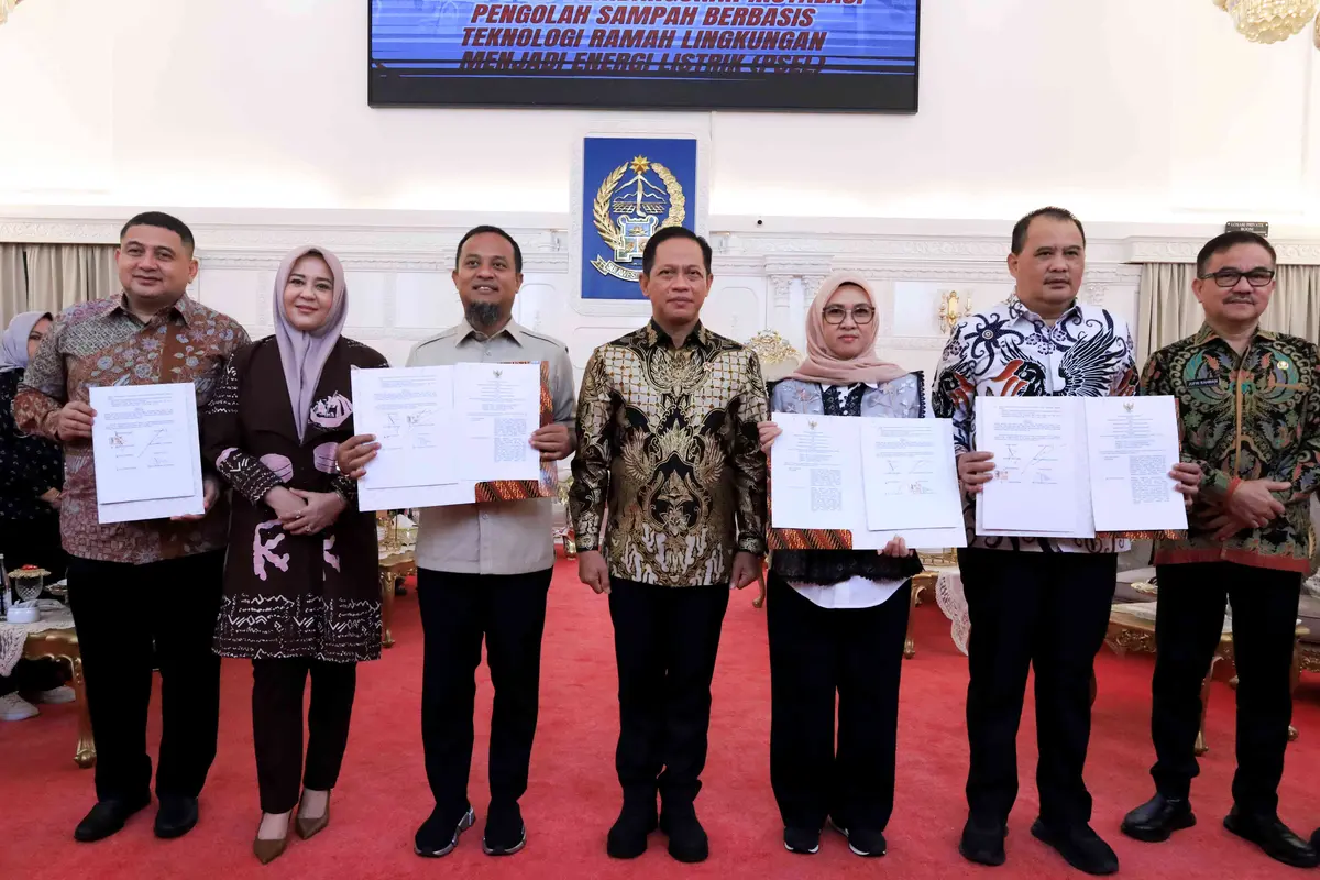 Menteri LH/Kepala BPLH Hanif Faisol Nurofiq menegaskan, pembangunan PSEL di Makassar Raya merupakan solusi strategis.
