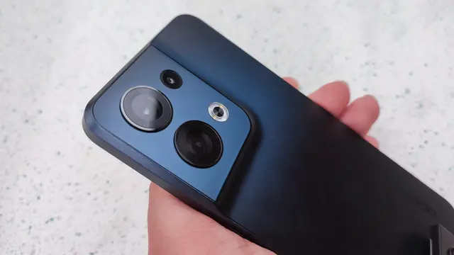 Oppo Reno8 5G (Liputan6.com/Giovani Dio Prasasti)