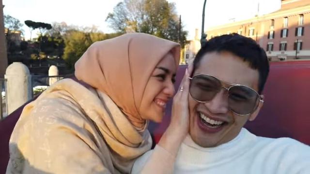 Citra Kirana dan Rezky Aditya (Foto: YouTube)