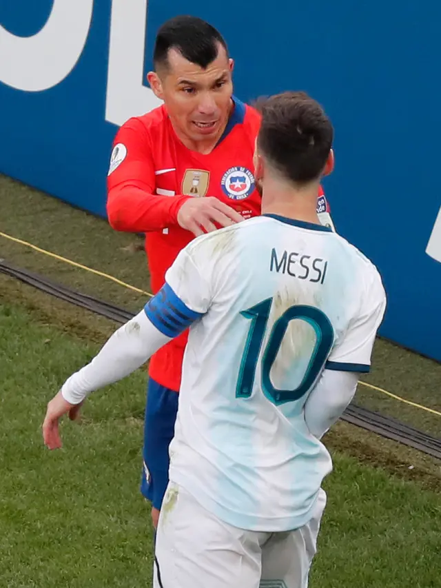 Ekspresi Lionel Messi Saat Mendapat Kartu Merah di Copa America