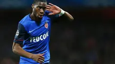 Geoffrey Kondogbia pemain baru Inter Milan asal AS Monaco mencetak gol dari sudut sempit saat sesi latihan bersama AS Monaco.