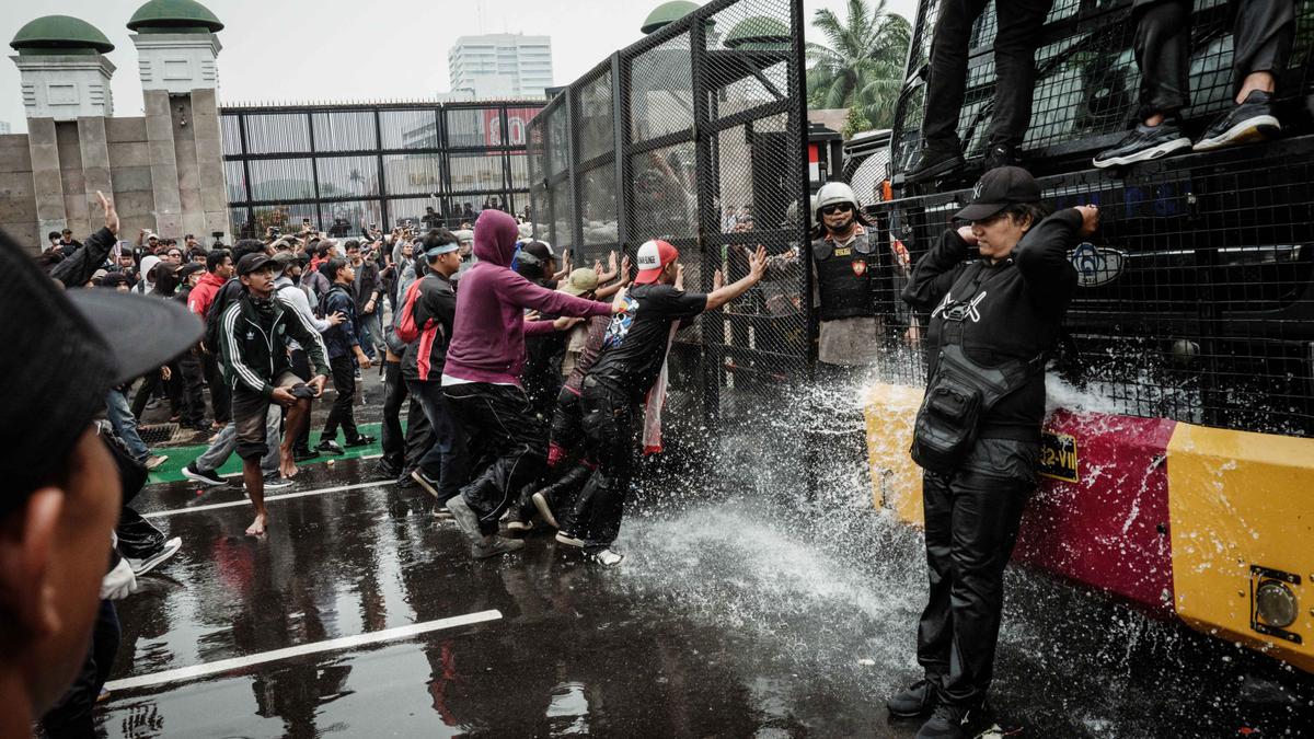 Kisah Warga Tempuh Perjalanan Pulang 3,5 Jam Imbas Demo di DPR
