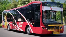 Suroboyo Bus di Surabaya, Jawa Timur. (Source: tunashijau.id)