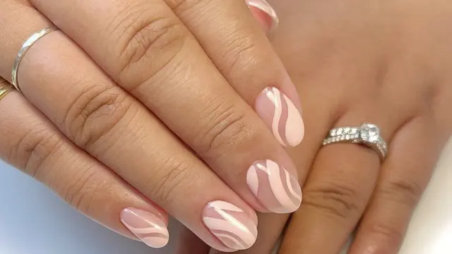 Inspirasi Nail Art Kuku Pendek, credit: @rachel.messick