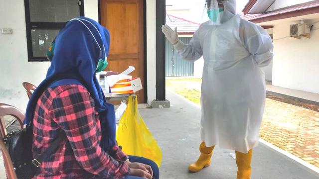 Kisah Dokter Periang Ditunjuk Jadi Tenaga Medis Andalan Covid-19 di Musi Banyuasin
