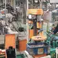 Sejumlah robot membuat komponen otomotif di PT Dharma Polimetal Tbk (DRMA) Pabrik Cikarang, Jawa Barat. (Liputan6.com/HO)