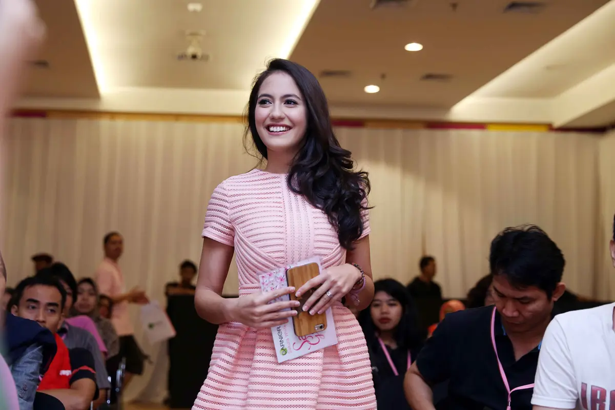 [Bintang] Pevita Pearce