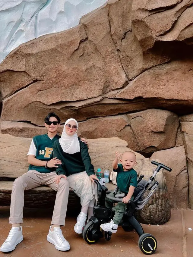 10 Potret Dinda Hauw dan Rey Mbayang yang Kerap Tampil Kompak Pakai Matching Outfit