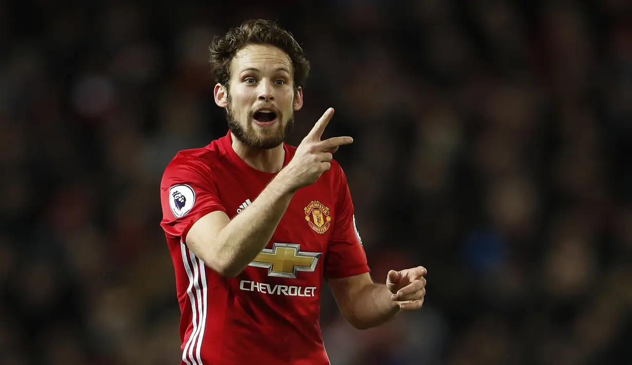 Pemain Manchester United, Daley Blind  mencetak satu gol untuk timnya saat mengalahkan Sunderland pada laga Boxing Day di Old Trafford, (26/12/2016). (Action Images via Reuters/Lee Smith) 