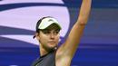 Petenis Rusia, Anna Kalinskaya saat bertanding melawan AS, Sloane Stephens pada putaran pertama turnamen tenis AS Terbuka di New York (27/8/2019). Kalinskaya akan menjadi generasi baru dunia tenis Rusia bersama atlet lainnya. (AFP Photo/Don Emmert)