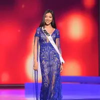 Gaun Malam Miss Universe Korea-Finlandia Rancangan Desainer Indonesia (Photo: @pageant.area)