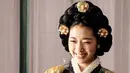Park Shin Hye tampil cantik menawan ketika mengenakan hanbok. Hal itu terlihat ketika aktris asal Gwanju ini bermain dalam drama Goong S dan The Royal Tailor. (Foto: soompi.com)