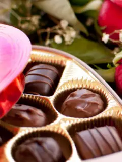 Ilustrasi cokelat Hari Valentine. (Unsplash/mchebby)