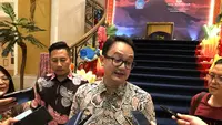 Wakil Menteri Perdagangan (Wamendag) Jerry Sambuaga menyampaikan rincian dari revisi Permendag nomor 50 tahun 2020, diantaranya, untuk mengatur barang-barang impor yang masuk ke sebuah paltform yang tidak melalui prosedur, contohnya TikTok Shop.