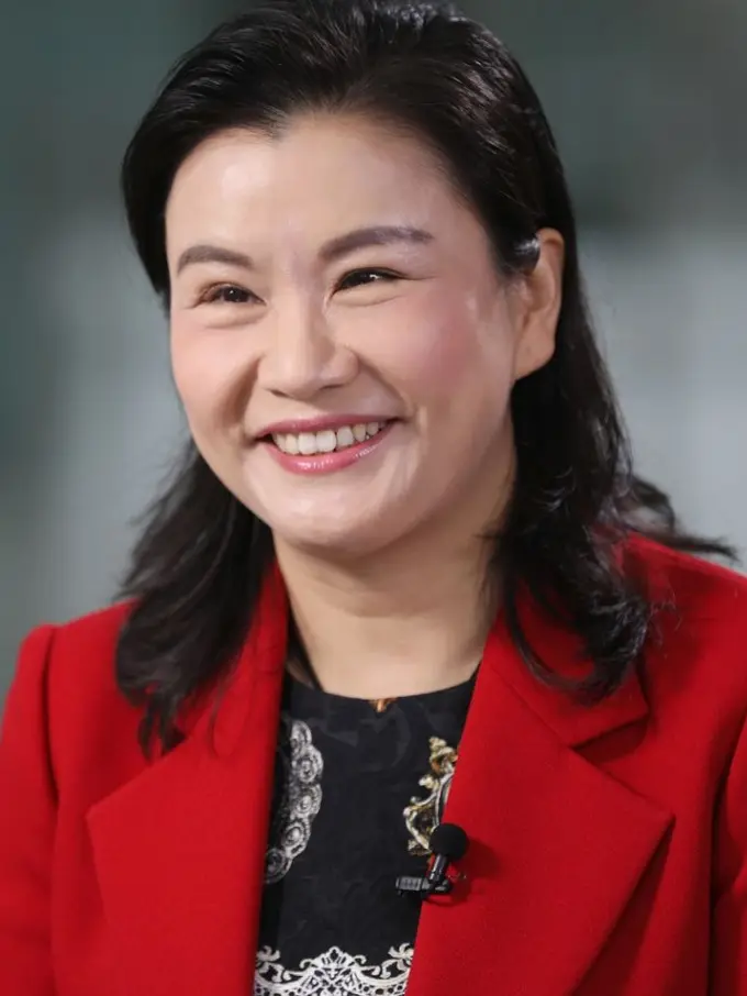 [Fimela] Dulu Cuma Jadi Buruh, Kini Perempuan Ini Tercatat Sebagai Orang Paling Kaya