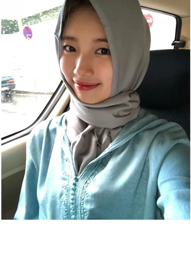 7 Pesona Bae Suzy Saat Kenakan Hijab, Tuai Pujian