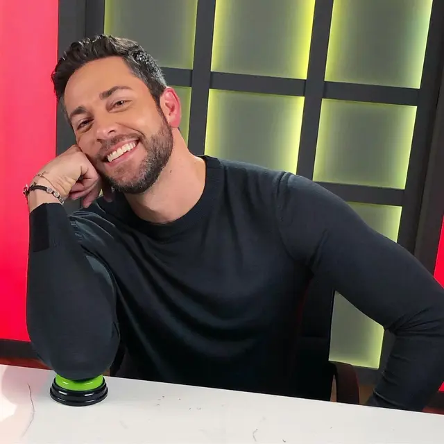 Zachary Levi (Instagram/shazammovie -  https://www.instagram.com/p/Bve5w9GlaEG/)