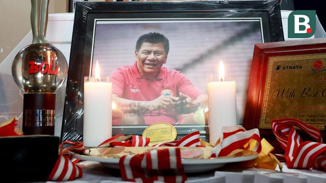 Foto: Suasana Rumah Duka Pelatih Legendaris Indonesia Benny Dolo