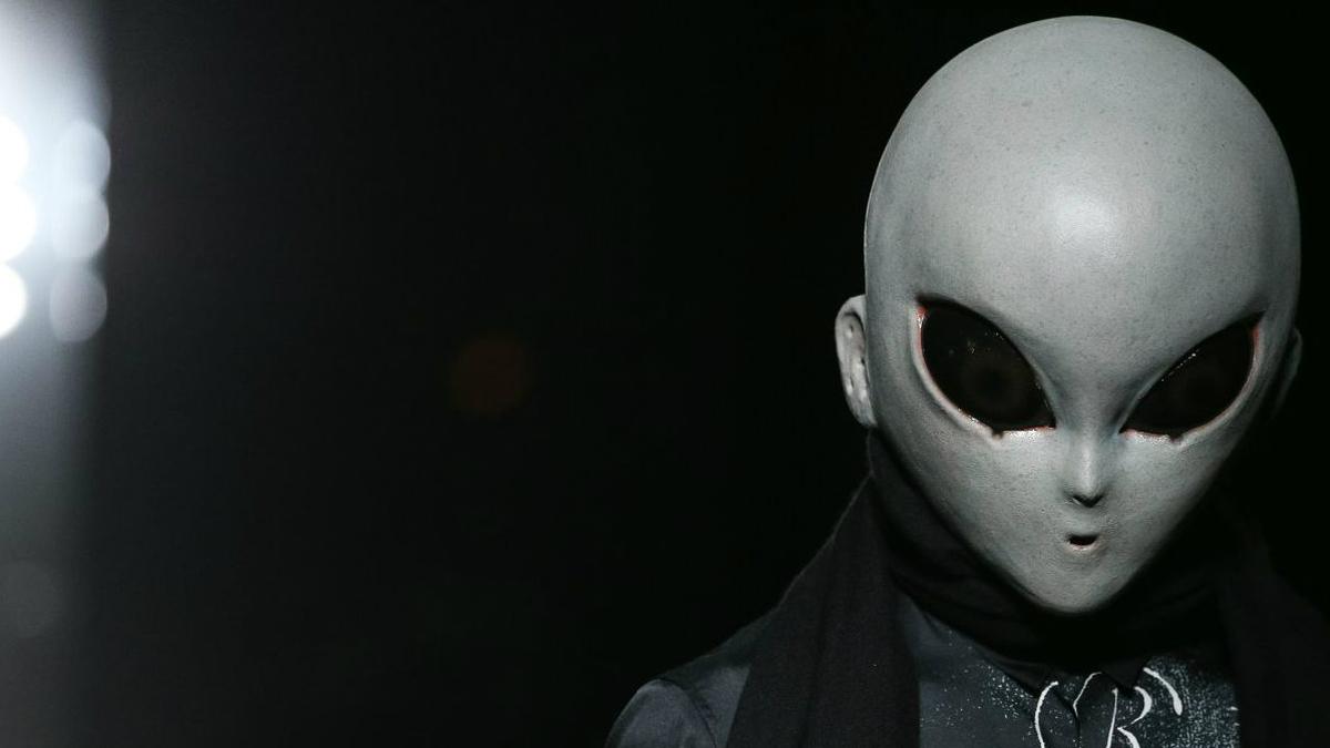 Takut Diserang Alien, Pria Amerika Ciptakan 'Perisai' di Rumah - Global