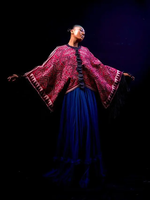 1000 Koleksi Busana Rancangan Ali Charisma yang Didonasikan untuk Anak Sekolah di Seluruh Penjuru Negeri