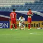 Pemain Vietnam tertunduk lesu usai kalah dari Irak di Piala Asia U-23 2024 (AFP)