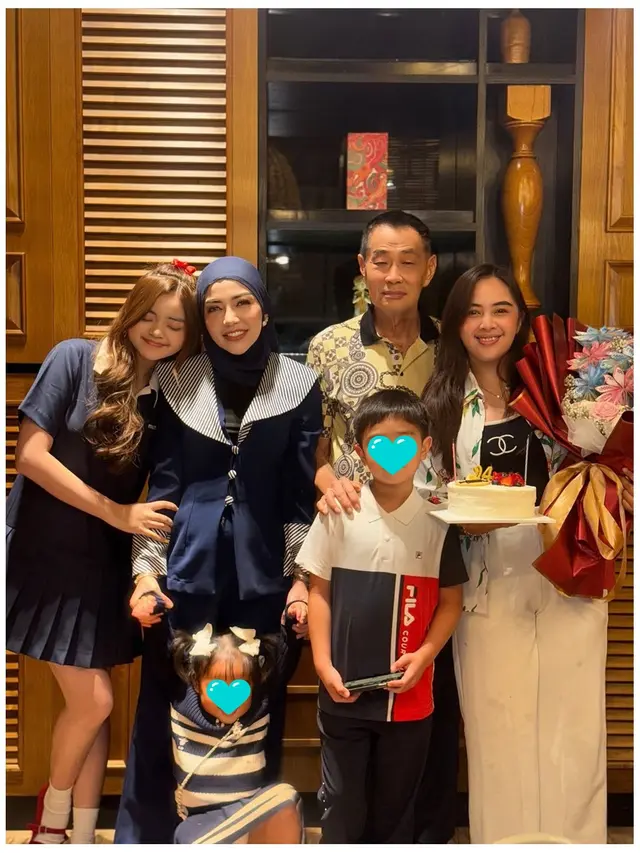 6 Potret Bella Shofie Pasca Mundur dari DPRD Kabupaten Buru, Kini Fokus Keluarga