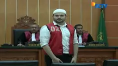Rhoma Irama turut hadiri sidang untuk memberikan dukungan moril.
