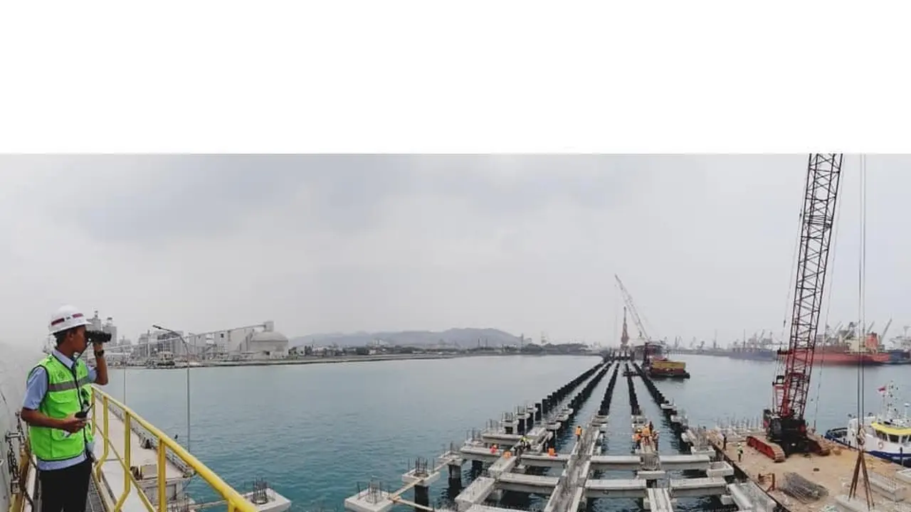 Proyek Dermaga Krakatau Bandar Samudera, Cilegon, Banten, yang dibangun oleh PT Istaka Karya (Persero). (Dok Instagram @istakakarya)