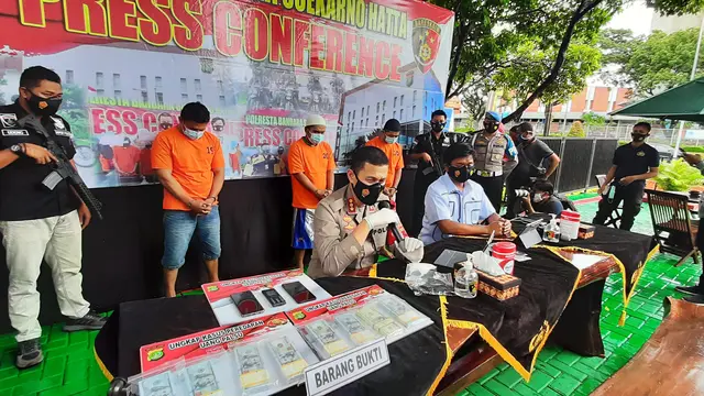 Pengedar Dollar AS Palsu Senilai Rp 1,4 Miliar Ditangkap
