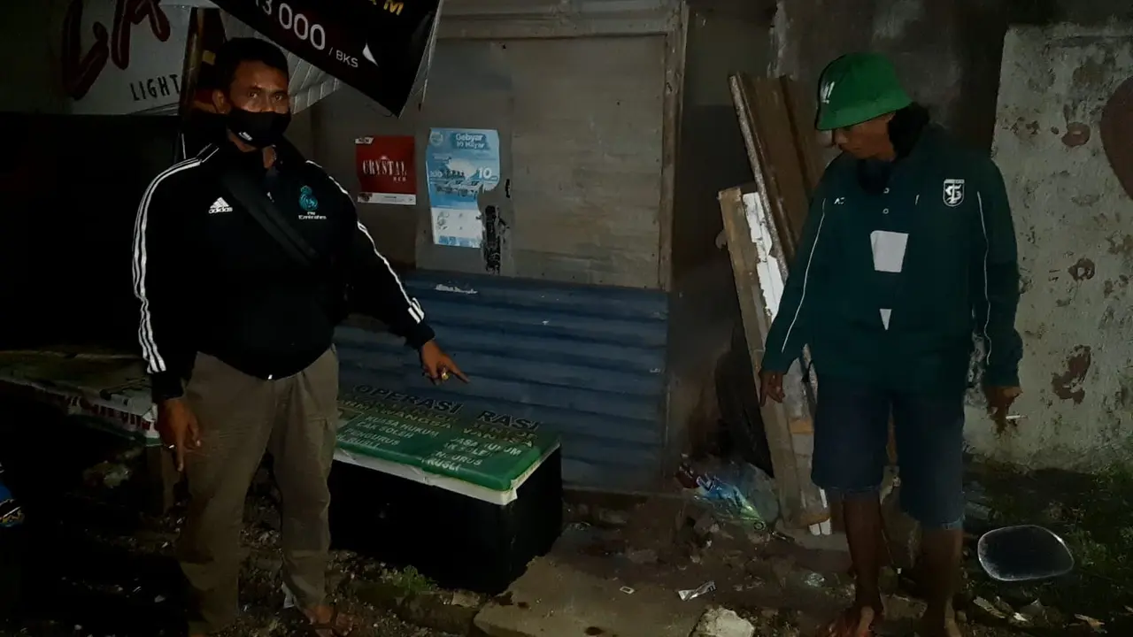 Lokasi penemuan bayi di Semampir Surabaya. (Dian Kurniawan/Liputan6.com)