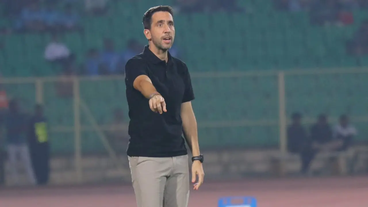 Pau Marti - Timnas Malaysia