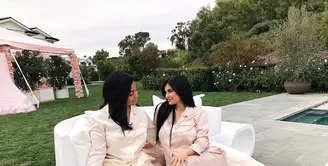 Persahabatan Jordyn Woods dan Kylie Jenner memang sangat kuat. Keduanya bahkan tinggal bersama. (instagram/jordynwoods)