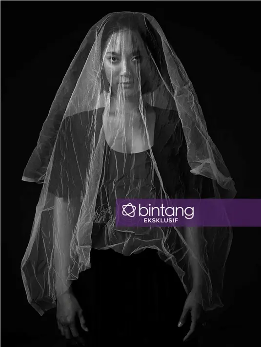 Di film terbarunya Pengabdi Setan, Tara Basro berperan sebagai Rini. Mengaku sebagai cewek penakut, Tara akhirnya menerima tawaran film yang digarap oleh Joko Anwar tersebut. (Adrian Putra/Bintang.com)