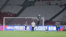 Timnas Arab Saudi datang dengan kepercayaan diri tinggi setelah sukses menahan imbang Australia di laga sebelumnya. Sementara itu, Indonesia baru saja kalah dari Jepang dengan skor telak 0-4. (Bola.com/M Iqbal Ichsan)