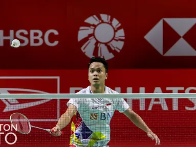 Anthony Sinisuka Ginting secara mengejutkan takluk dari pemain non unggulan asal Thailand, Kunlavut Vitidsarn. (Badminton Photo/Raphael Sachetat)