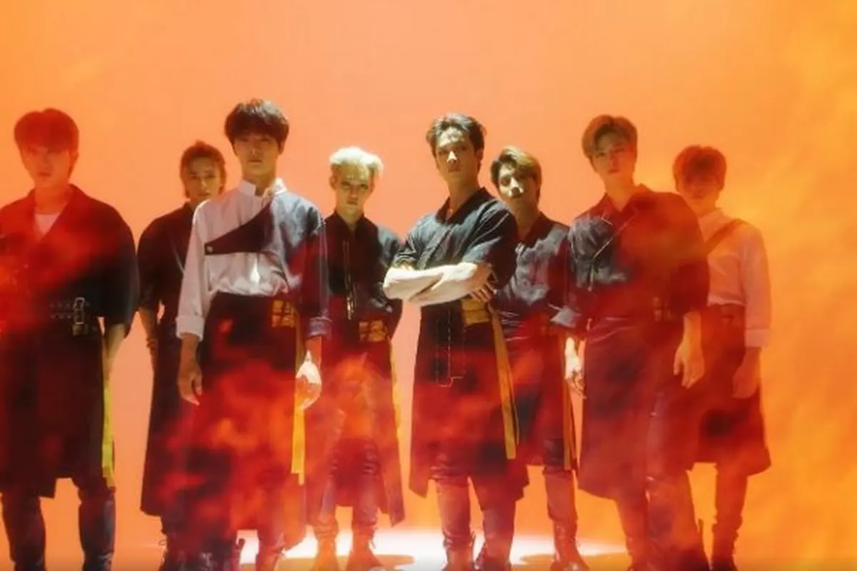 Stray Kids