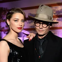 Amber dan Johnny menikah pada Februari 2015. Namun sayangnya, pernikahan mereka hanya bertahan selama 15 bulan. (AFP/Bintang.com)