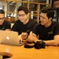 Kiri-kanan: Rendy Latief, CEO Conclave bersama Aditya Hadiputra, CMO Conclave dan Bradhika Ayodya, Marketing Supervisor Conclave (Liputan6.com/Iskandar)