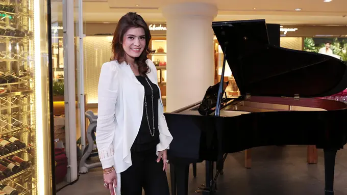 [Bintang] Carissa Putri